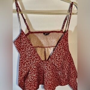 SHEIN RED AND WHITE FLORAL TANK TOP SIZE MEDIUM US 6